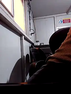 Snapshot of mustican422 chatting on 03.04.25 mustican422 online show from 03.04.25