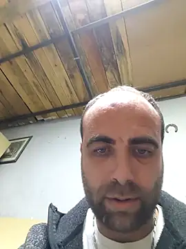 Snapshot of mustican422 chatting on 10.10.25 mustican422 online show from 10.10.25