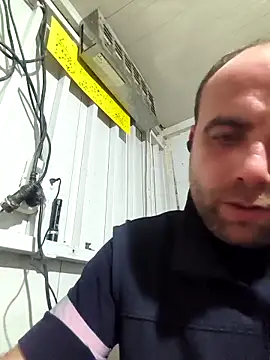 Snapshot of mustican422 chatting on 10.12.25 mustican422 online show from 10.12.25