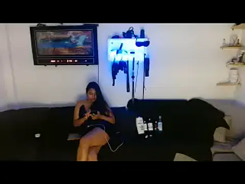 Snapshot of Chiara_petterson chatting on 03.01.25 Chiara petterson online show from 03.01.25