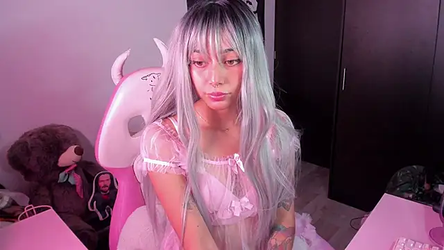 Snapshot of amber_yull chatting on 09.25.25 amber yull online show from 09.25.25