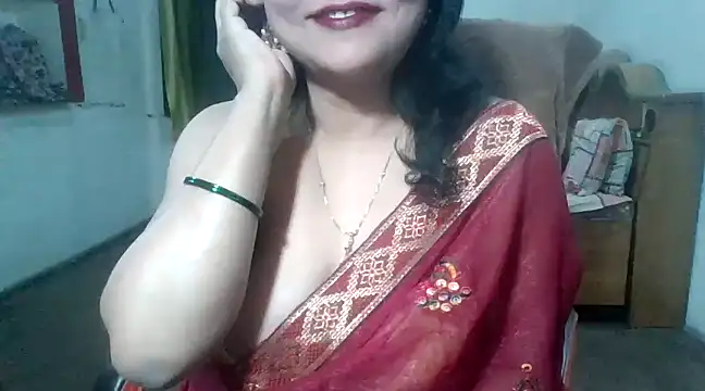 Snapshot of Cute_Mahi22 chatting on 02.20.25 Cute Mahi22 online show from 02.20.25