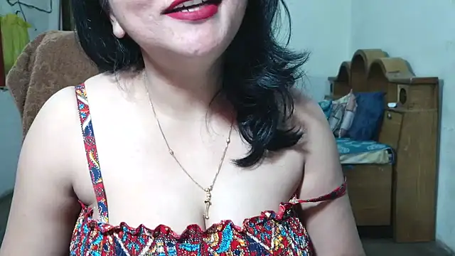Snapshot of Cute_Mahi22 chatting on 10.05.25 Cute Mahi22 online show from 10.05.25