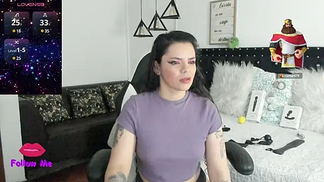 Snapshot of natasha_logan_ chatting on 01.17.25 natasha logan online show from 01.17.25