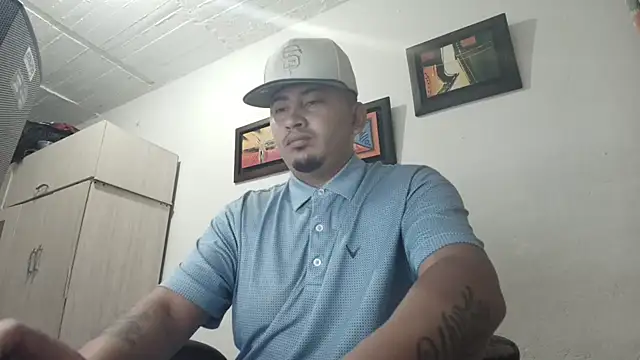 Snapshot of myke_andrade chatting on 10.04.25 myke andrade online show from 10.04.25