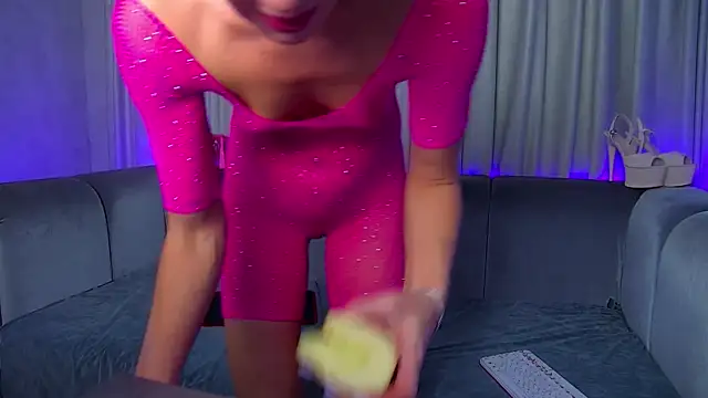 Skinny Nally online show from 02.07.25