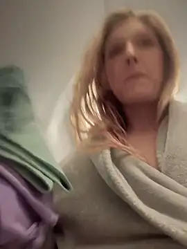 GoldenFlameGoddess online show from 02.25.25