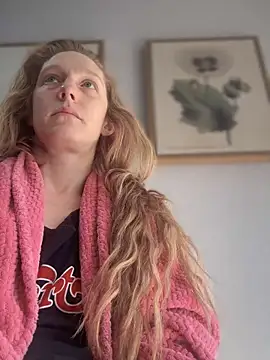 GoldenFlameGoddess online show from 02.26.25