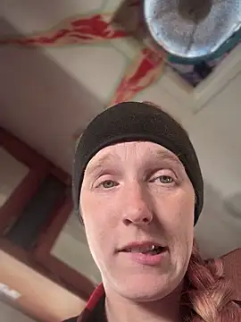 GoldenFlameGoddess online show from 03.11.25