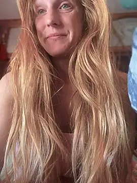 GoldenFlameGoddess online show from 03.20.25