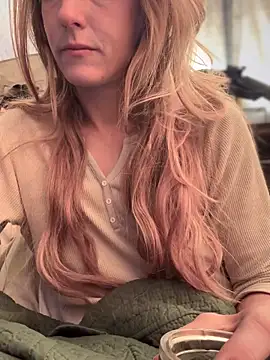 GoldenFlameGoddess online show from 09.24.25