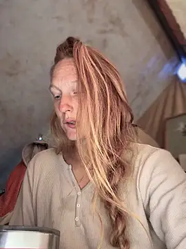 GoldenFlameGoddess online show from 09.26.25