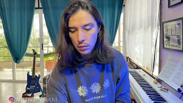 Antinoo Gnothi online show from 12.11.24