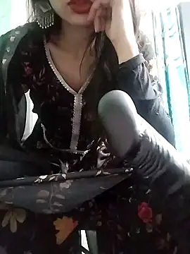 Snapshot of Noor_Darliing chatting on 01.19.25 Noor Darliing online show from 01.19.25