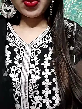 Snapshot of Noor_Darliing chatting on 02.24.25 Noor Darliing online show from 02.24.25