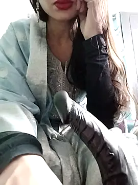 Snapshot of Noor_Darliing chatting on 03.01.25 Noor Darliing online show from 03.01.25