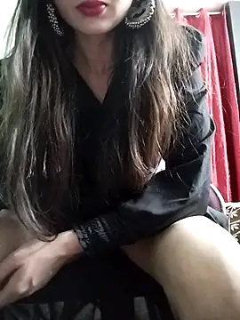 Snapshot of Noor_Darliing chatting on 03.10.25 Noor Darliing online show from 03.10.25