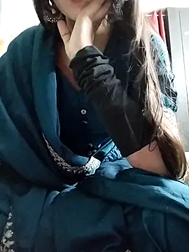 Snapshot of Noor_Darliing chatting on 09.30.25 Noor Darliing online show from 09.30.25