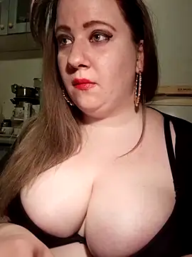 Snapshot of D_Marinna chatting on 02.09.25 D Marinna online show from 02.09.25