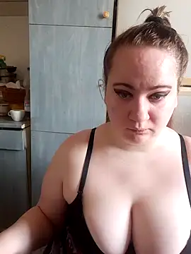 Snapshot of D_Marinna chatting on 03.09.25 D Marinna online show from 03.09.25
