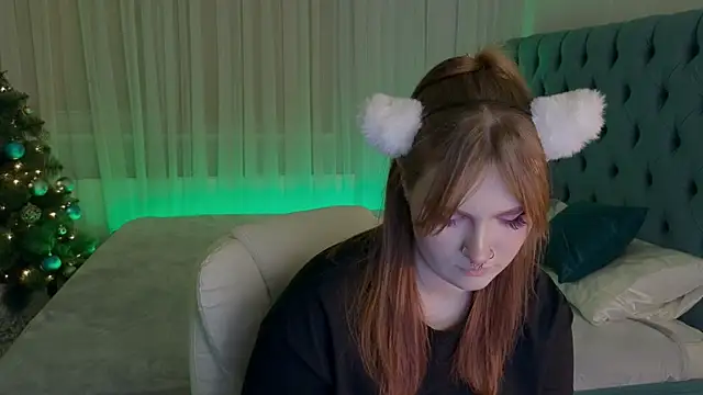 Snapshot of _Chlo__e chatting on 01.22.25  Chlo  e online show from 01.22.25