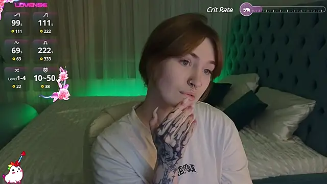 Snapshot of _Chlo__e chatting on 01.29.25  Chlo  e online show from 01.29.25