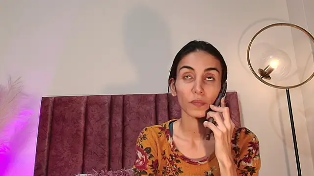 Nina Cavaali online show from 10.27.25