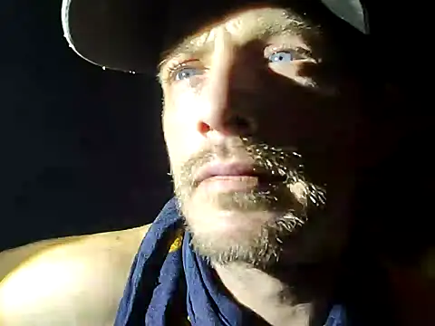 Snapshot of KBONE36 chatting on 12.30.24 KBONE36 online show from 12.30.24