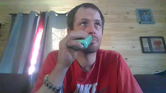 Snapshot of KBONE36 chatting on 03.09.25 KBONE36 online show from 03.09.25