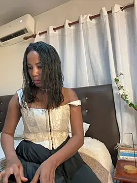 Snapshot of Isabella2603 chatting on 03.14.25 Isabella2603 online show from 03.14.25