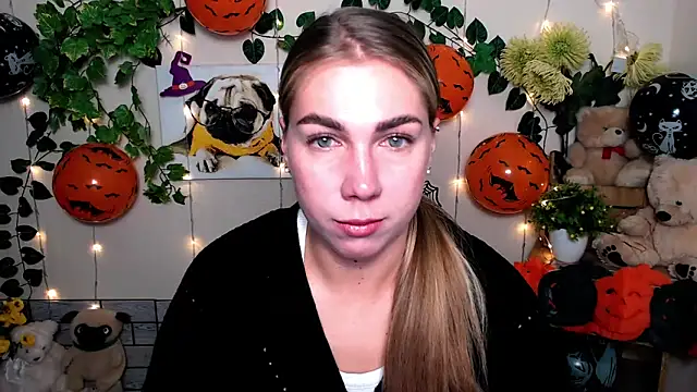 Snapshot of Sport_Tall_Doll chatting on 10.27.25 Sport Tall Doll online show from 10.27.25