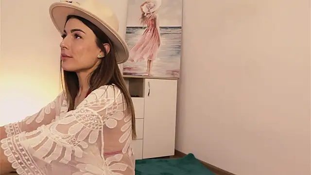 Snapshot of Misslullu chatting on 03.23.25 Misslullu online show from 03.23.25