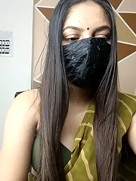 Snapshot of _desigori chatting on 12.14.24  desigori online show from 12.14.24