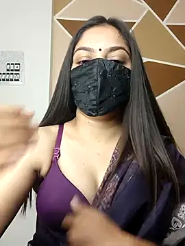 Snapshot of _desigori chatting on 02.28.25  desigori online show from 02.28.25