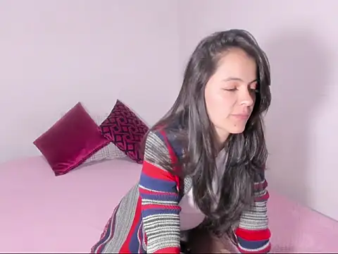 Snapshot of sarasweet_4 chatting on 10.14.25 sarasweet 4 online show from 10.14.25