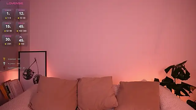 Snapshot of annie24_evans chatting on 02.05.25 annie24 evans online show from 02.05.25