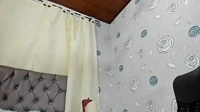 luna evaa online show from 02.12.25