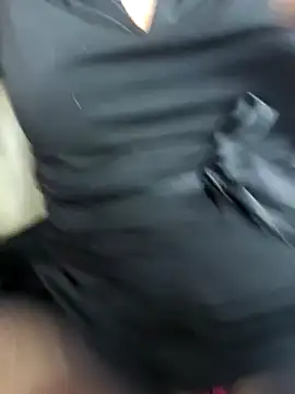 Snapshot of sexynini83 chatting on 02.12.25 sexynini83 online show from 02.12.25