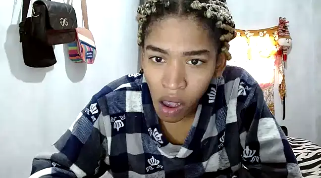 angelamarie1 online show from 01.22.25