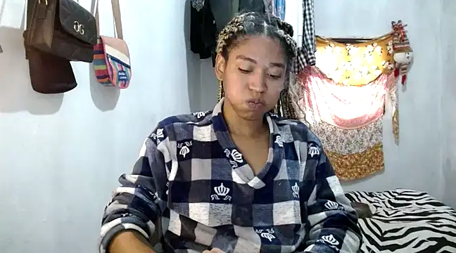 angelamarie1 online show from 02.05.25