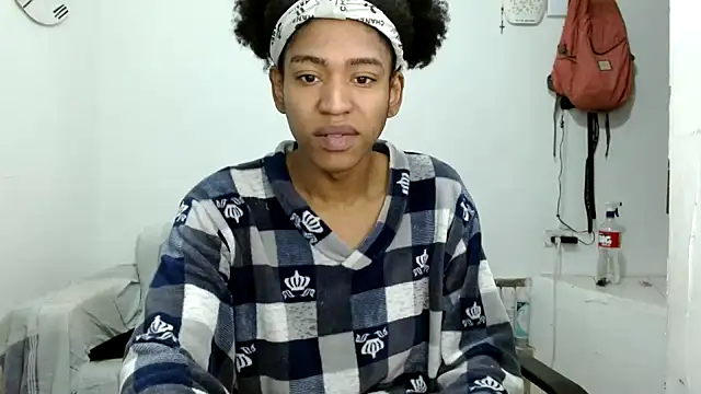 angelamarie1 online show from 10.28.25