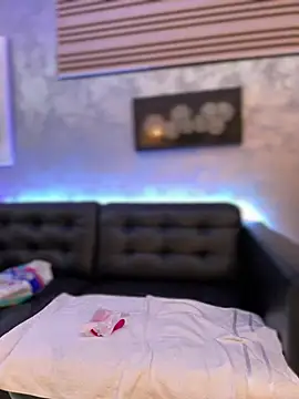 KirstieVegas online show from 01.16.25