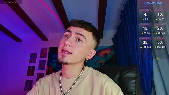 Snapshot of dimitri-bilak chatting on 01.21.25 dimitri-bilak online show from 01.21.25