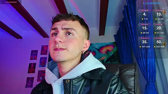 Snapshot of dimitri-bilak chatting on 03.14.25 dimitri-bilak online show from 03.14.25