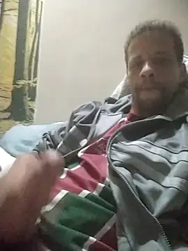 Snapshot of RussaoCF chatting on 10.21.25 RussaoCF online show from 10.21.25