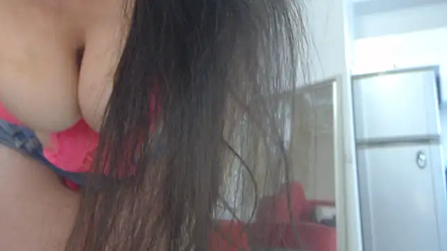 AnnaBellaLuckyXOXO online show from 03.10.25