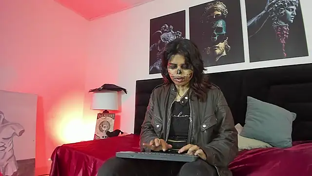 Snapshot of SabinaMerchetti chatting on 10.08.25 SabinaMerchetti online show from 10.08.25