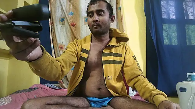 Snapshot of Cute_boy2000 chatting on 01.10.25 Cute boy2000 online show from 01.10.25