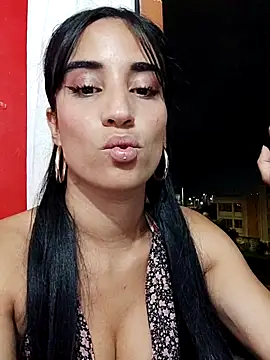 Snapshot of _nathaly_sweet chatting on 02.14.25 nathaly sweet online show from 02.14.25
