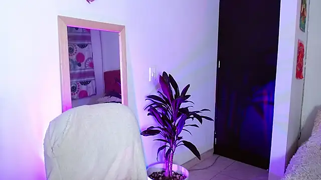 alisseallie online show from 03.16.25